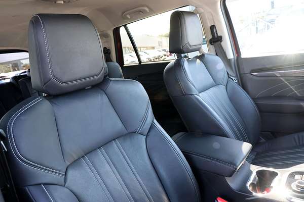 2023 Isuzu MU-X LS-T