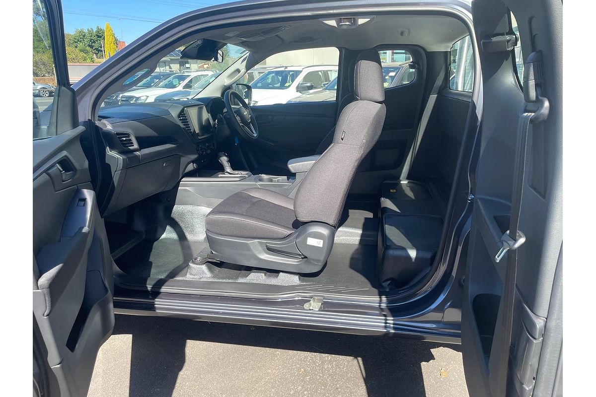 2025 Isuzu D-MAX SX High Ride Rear Wheel Drive