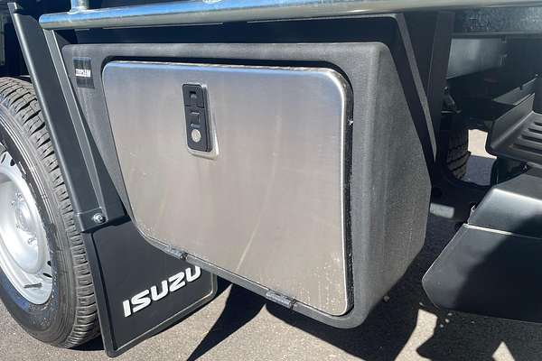 2025 Isuzu D-MAX SX High Ride Rear Wheel Drive