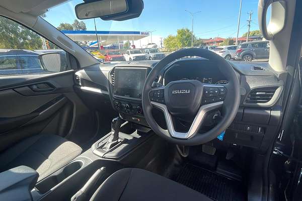 2025 Isuzu D-MAX SX High Ride Rear Wheel Drive