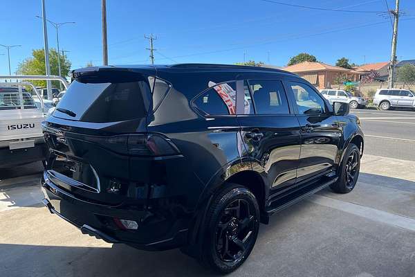 2025 Isuzu MU-X X-TERRAIN