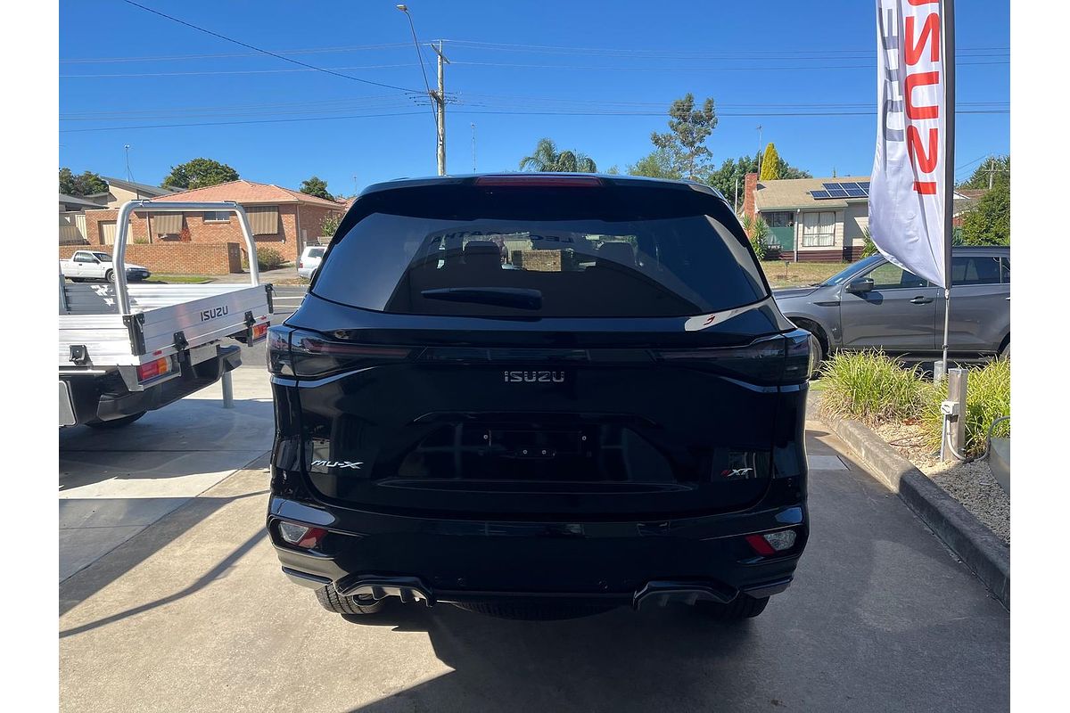 2025 Isuzu MU-X X-TERRAIN