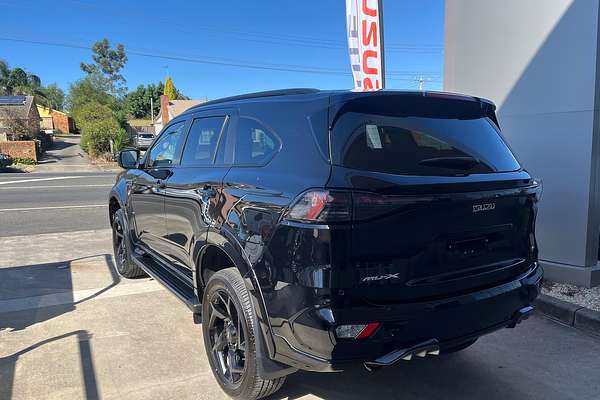 2025 Isuzu MU-X X-TERRAIN