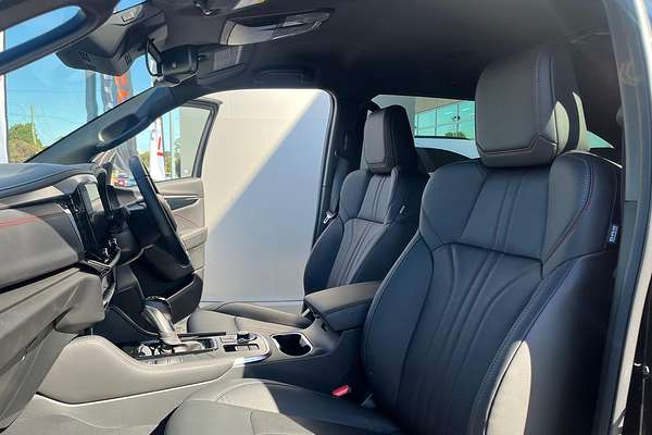 2025 Isuzu MU-X X-TERRAIN