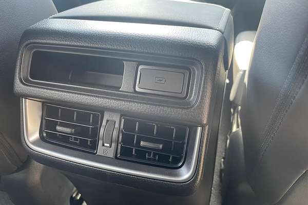 2024 Isuzu D-MAX LS-U+ 4X4