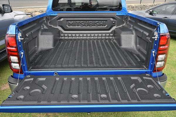 2024 Mitsubishi Triton GLS MV 4X4