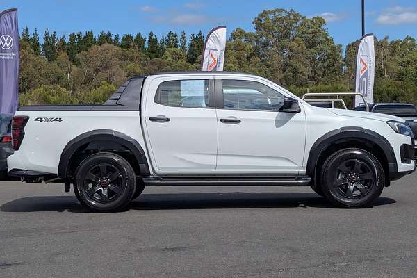 2024 Isuzu D-MAX X-TERRAIN 4X4