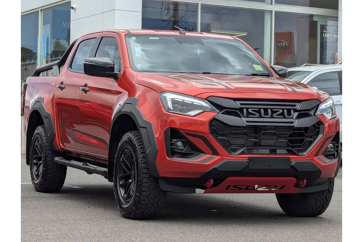 2025 Isuzu D-MAX BLADE 4X4