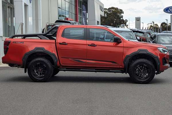 2025 Isuzu D-MAX BLADE 4X4