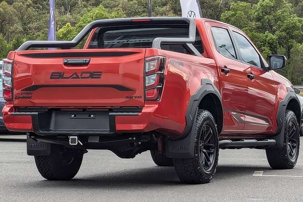 2025 Isuzu D-MAX BLADE 4X4
