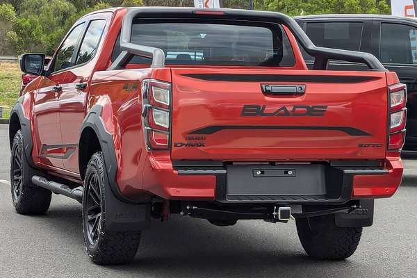 2025 Isuzu D-MAX BLADE 4X4