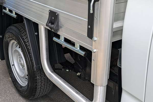 2025 Isuzu D-MAX SX High Ride Rear Wheel Drive