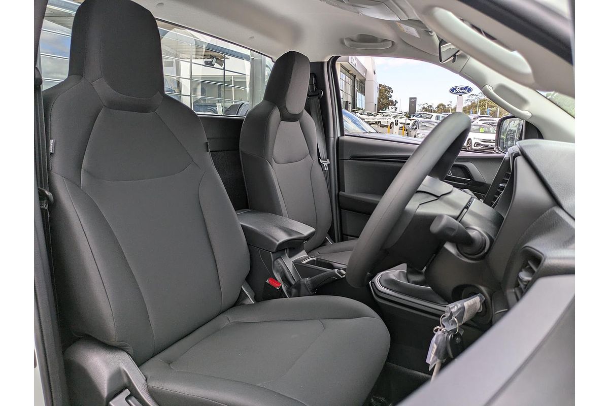 2025 Isuzu D-MAX SX High Ride Rear Wheel Drive