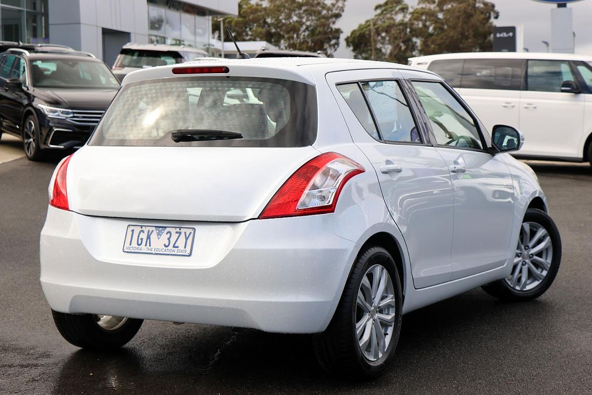2015 Suzuki Swift GL Navigator FZ