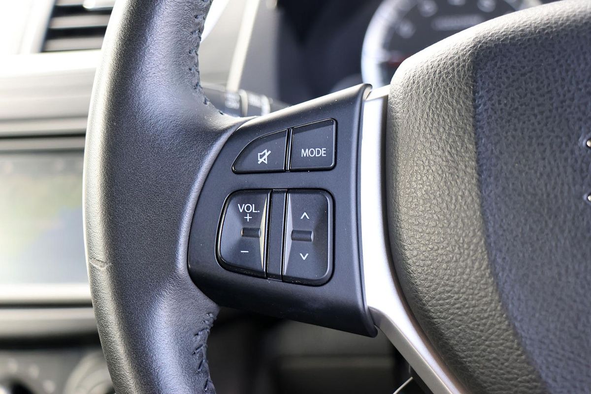 2015 Suzuki Swift GL Navigator FZ
