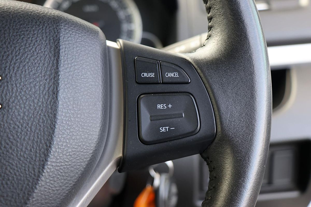 2015 Suzuki Swift GL Navigator FZ