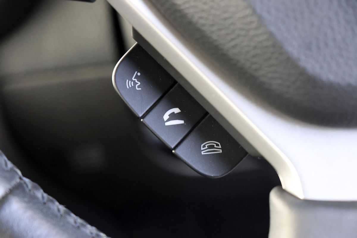 2015 Suzuki Swift GL Navigator FZ