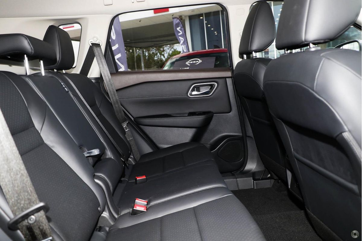 2024 Nissan X-TRAIL ST-L e-POWER T33