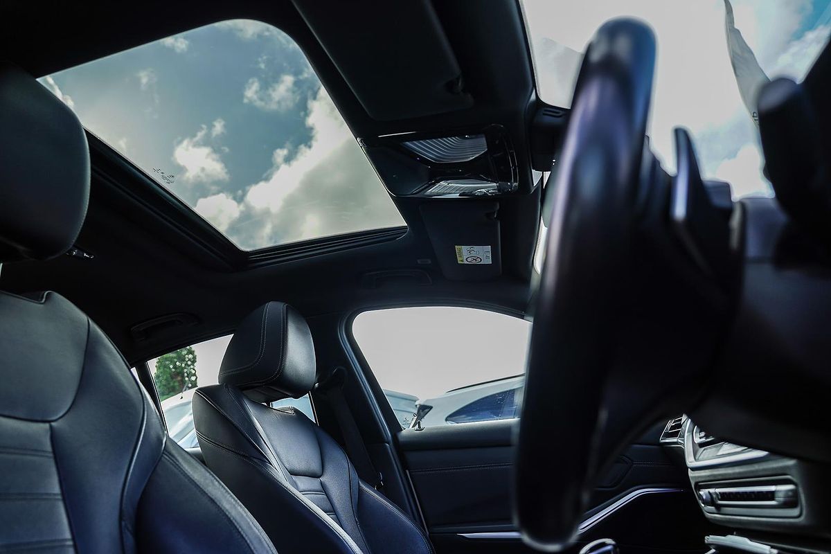 2022 BMW 3 Series 330i M Sport G20