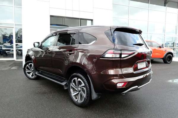 2021 Isuzu MU-X LS-T