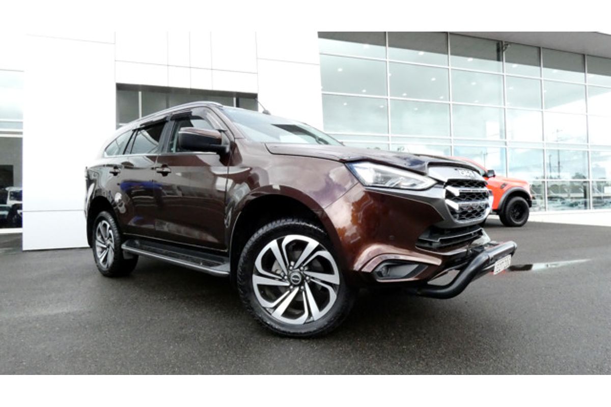 2021 Isuzu MU-X LS-T