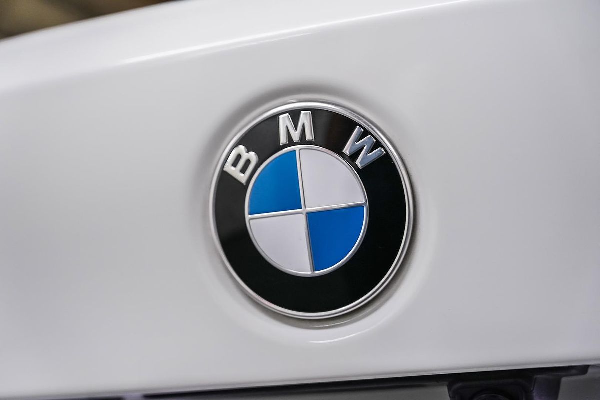 2022 BMW 3 Series 330i M Sport G20