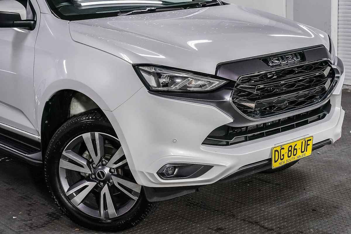 2023 Isuzu MU-X LS-T