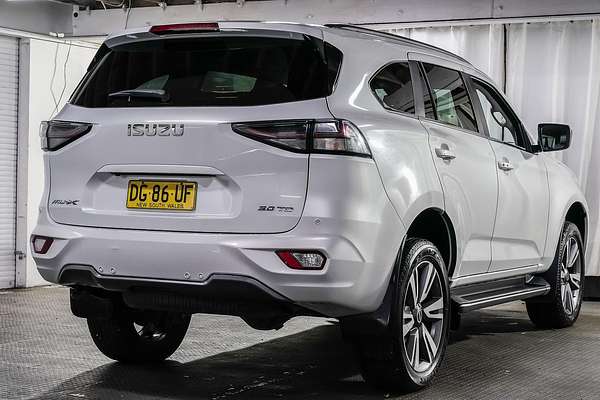 2023 Isuzu MU-X LS-T