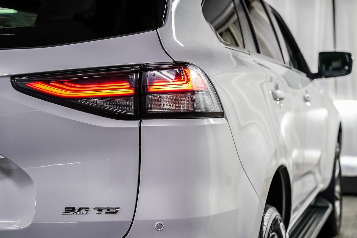 2023 Isuzu MU-X LS-T