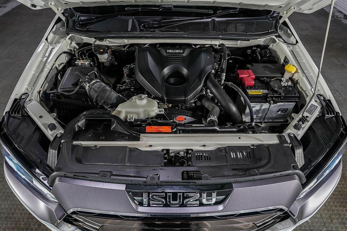 2023 Isuzu MU-X LS-T