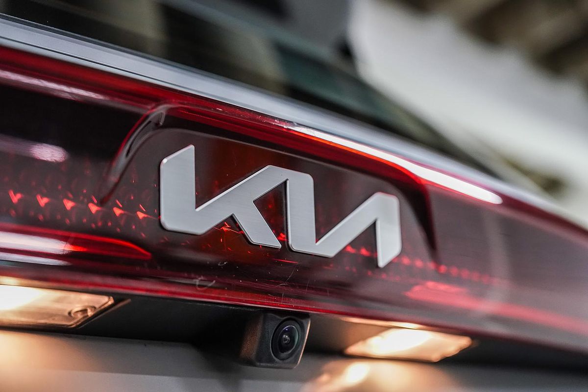 2022 Kia Carnival S KA4