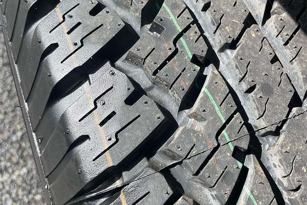 2007 Toyota HILUX SR (4x4) KUN26R 06 UPGRADE
