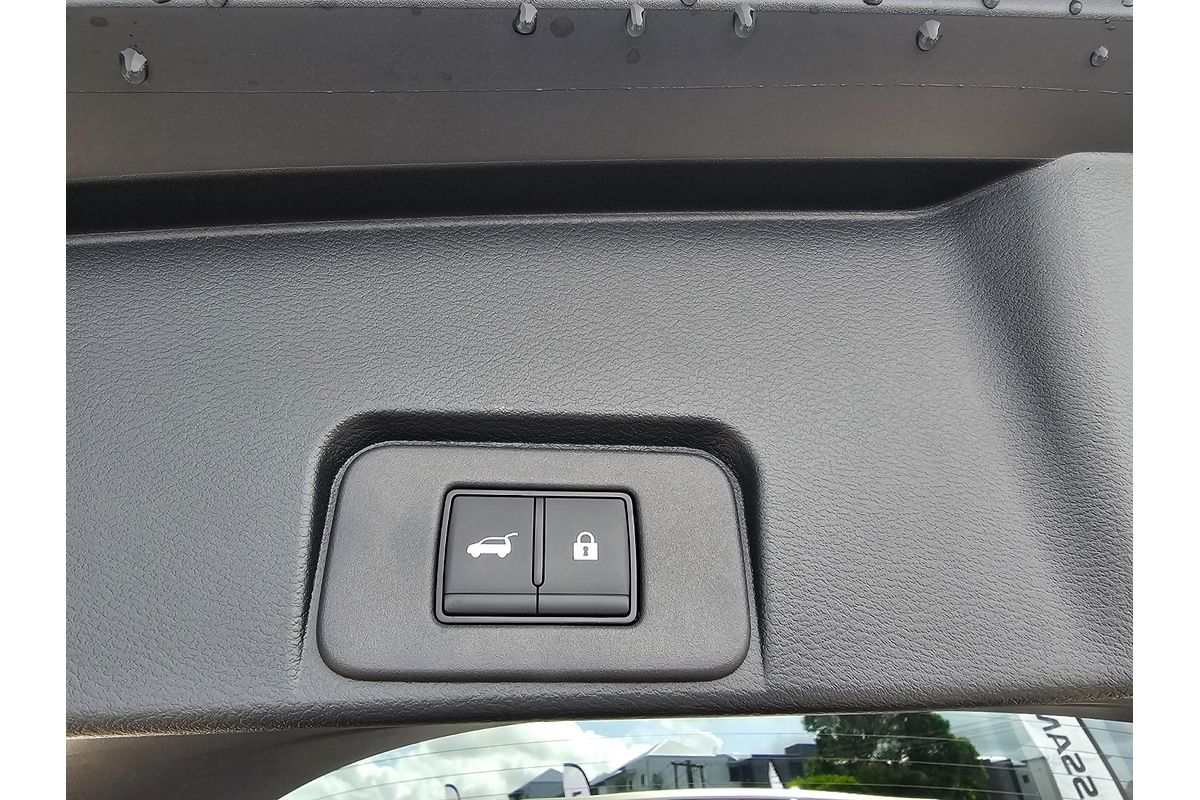2025 Nissan X-TRAIL Ti T33