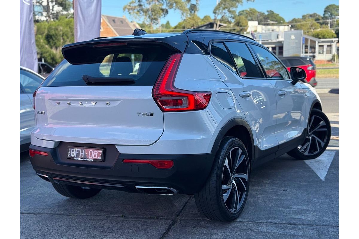 2019 Volvo XC40 T5 R-Design