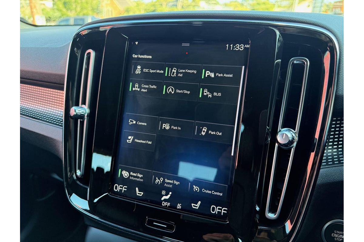2019 Volvo XC40 T5 R-Design