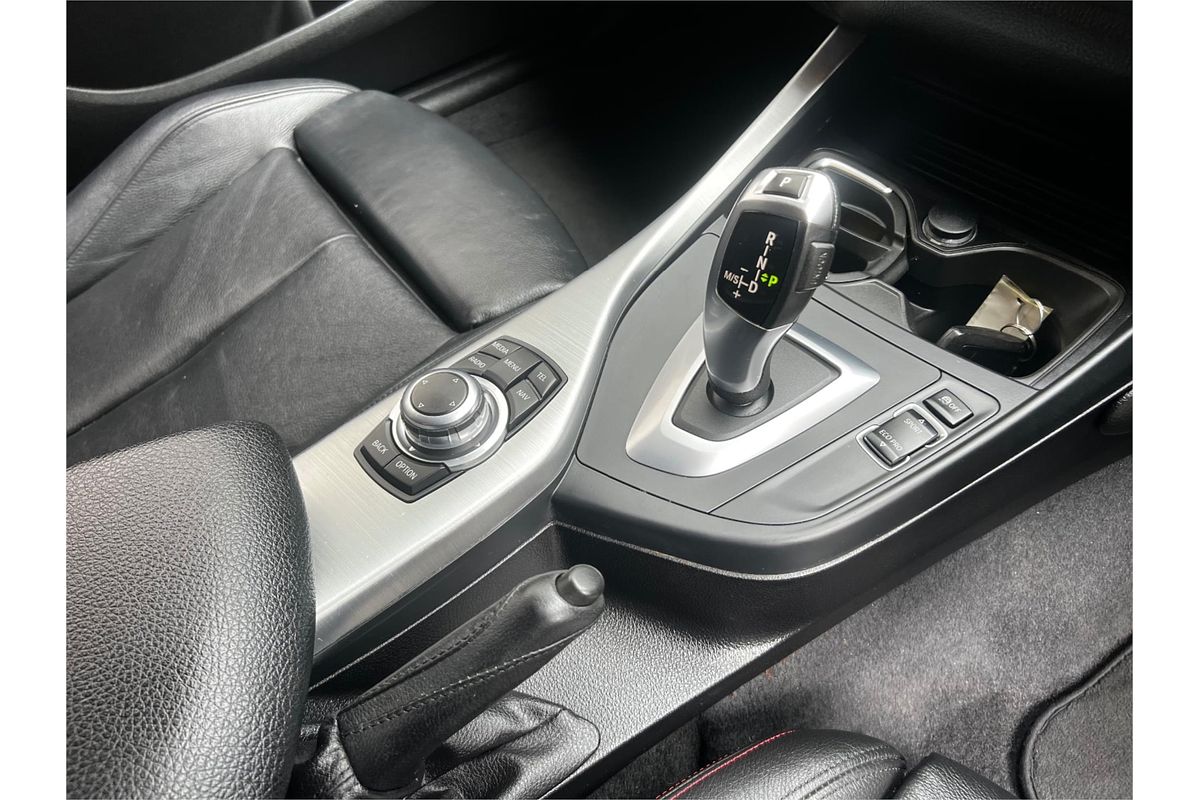2013 BMW 1 Series 118i F20