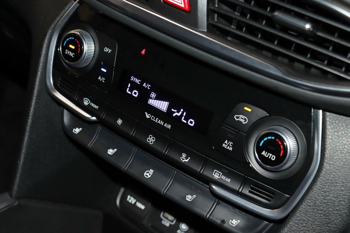 2018 Hyundai Santa Fe Highlander TM