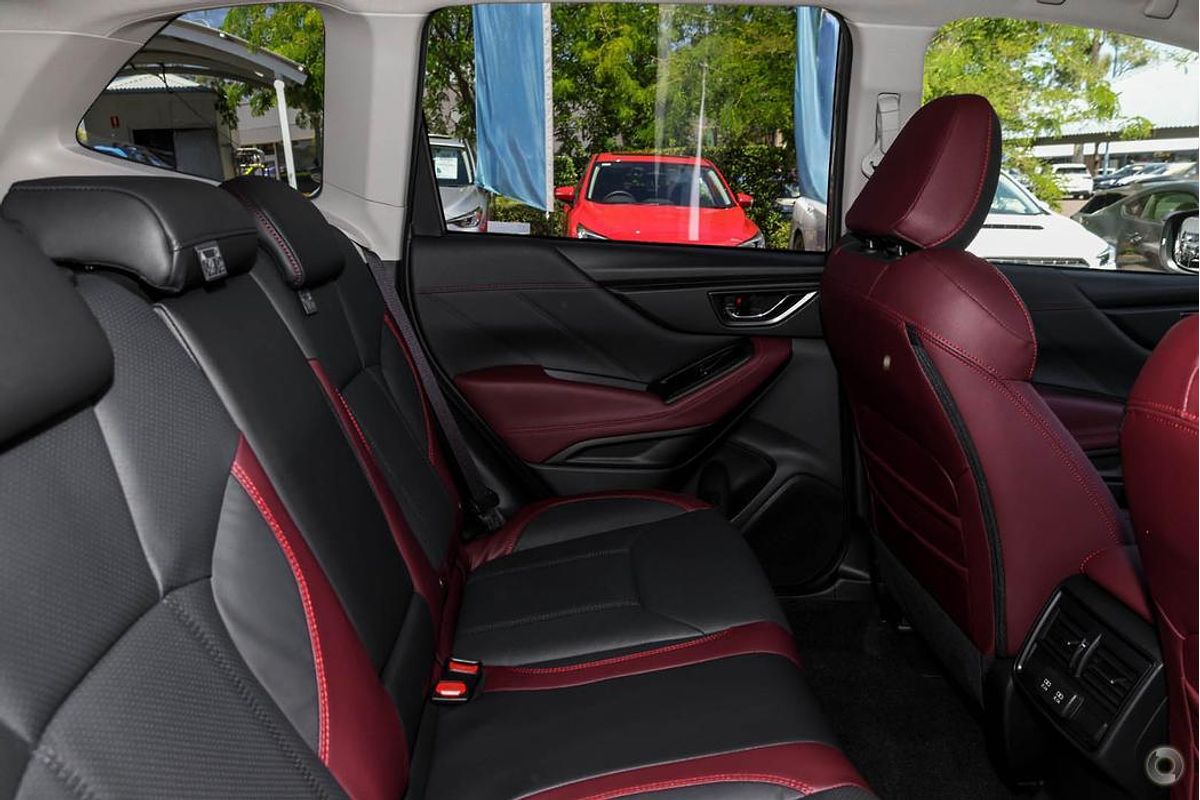 2024 Subaru Forester STI Sport S5