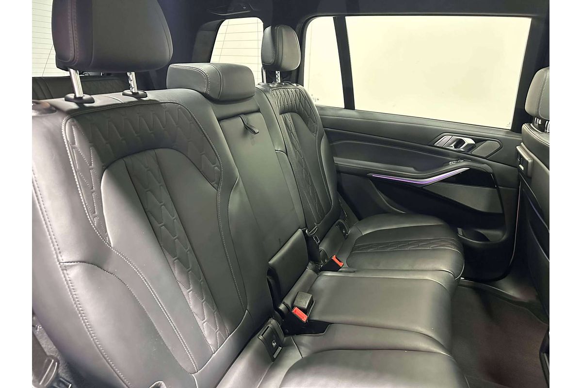 2022 BMW X7 M50i G07