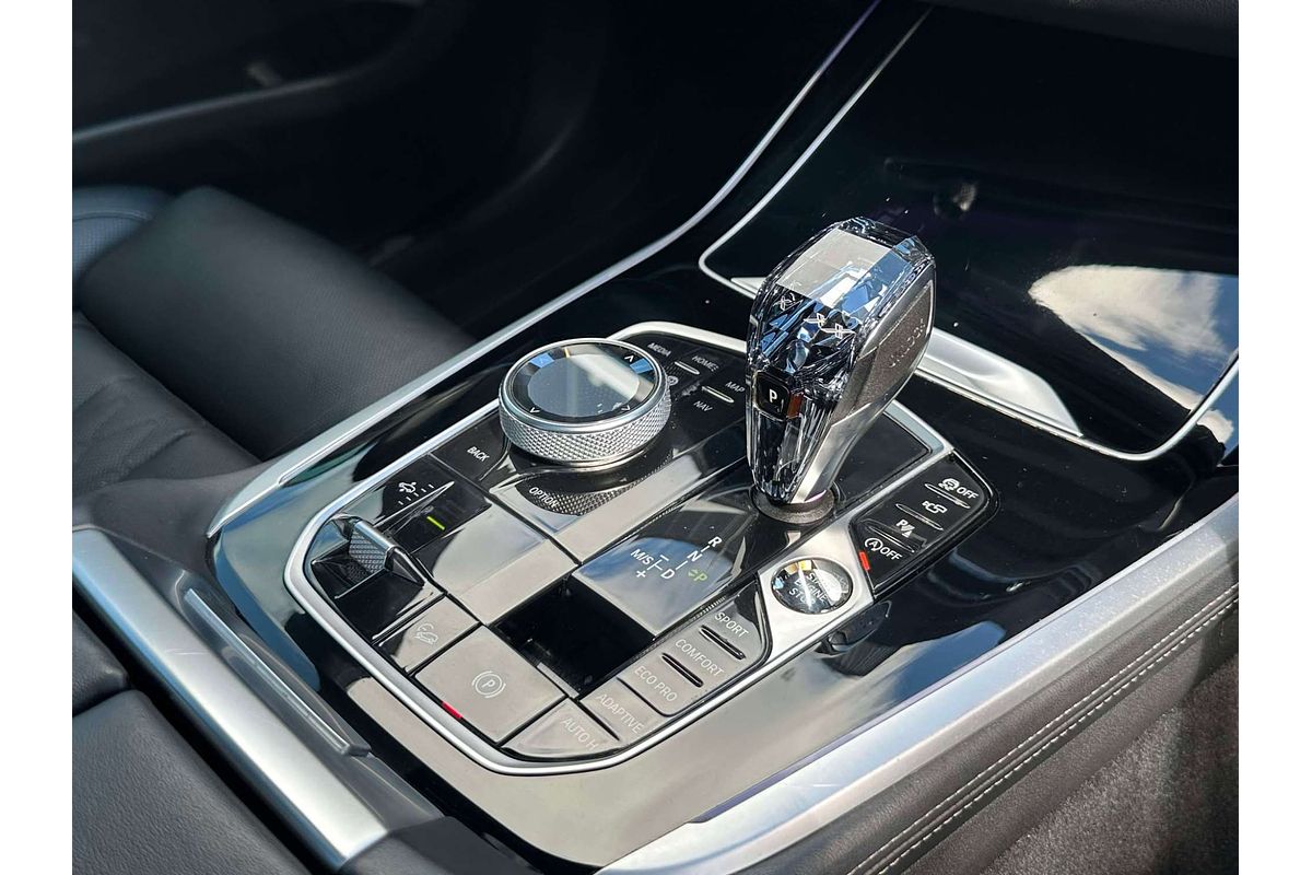 2022 BMW X7 M50i G07
