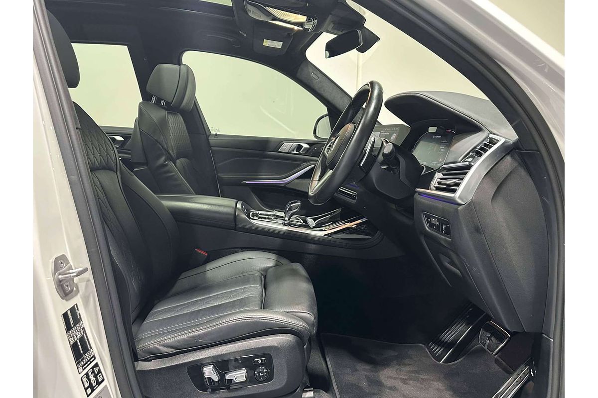 2022 BMW X7 M50i G07