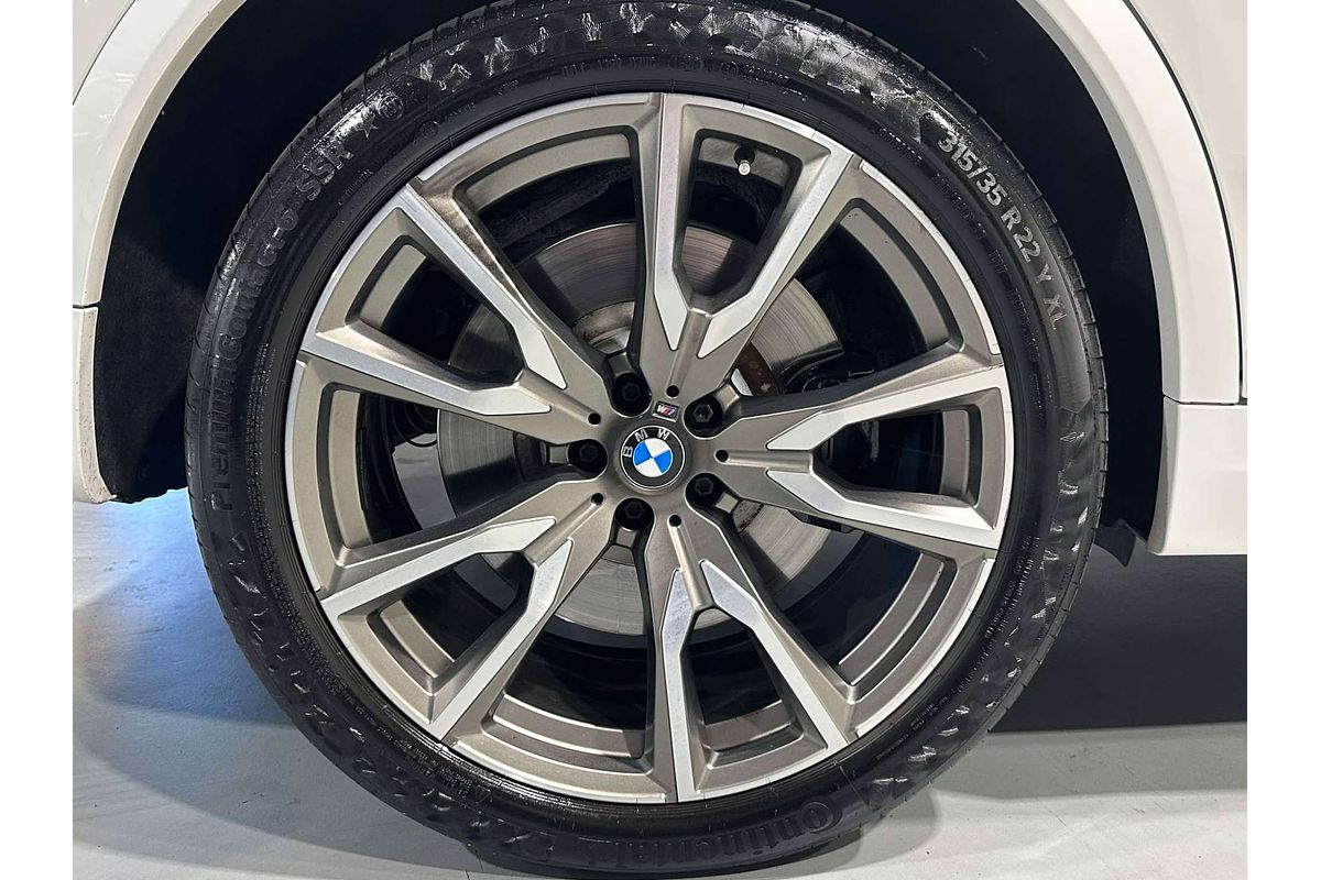 2022 BMW X7 M50i G07