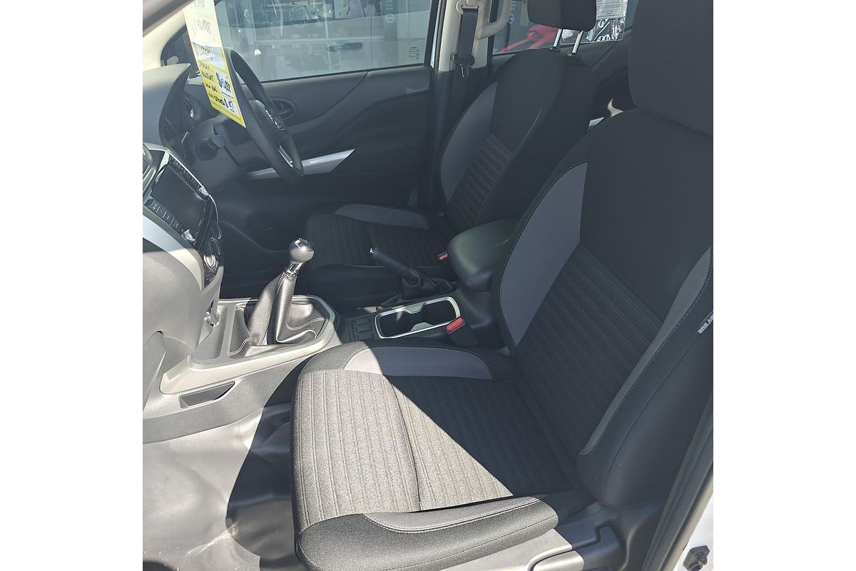 2023 Nissan Navara SL D23 Rear Wheel Drive