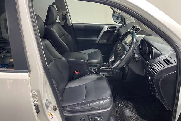 2017 Toyota Landcruiser Prado Altitude GDJ150R