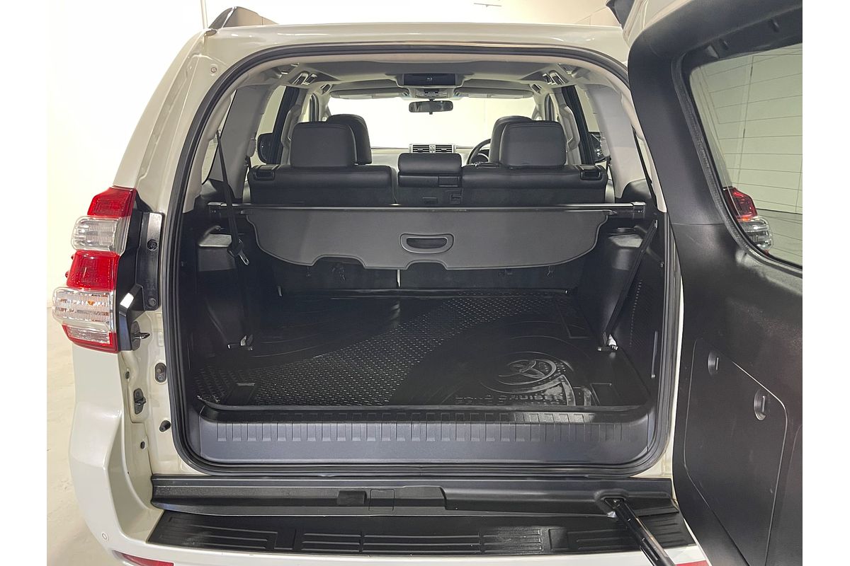 2017 Toyota Landcruiser Prado Altitude GDJ150R