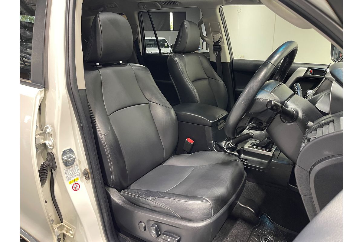 2017 Toyota Landcruiser Prado Altitude GDJ150R