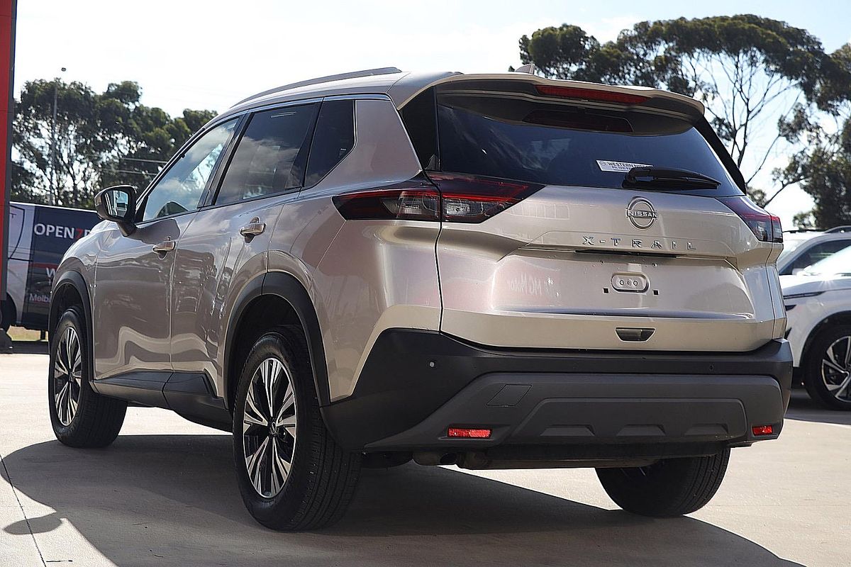 2024 Nissan X-TRAIL ST-L T33