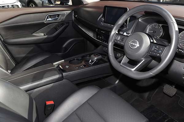 2024 Nissan X-TRAIL ST-L T33