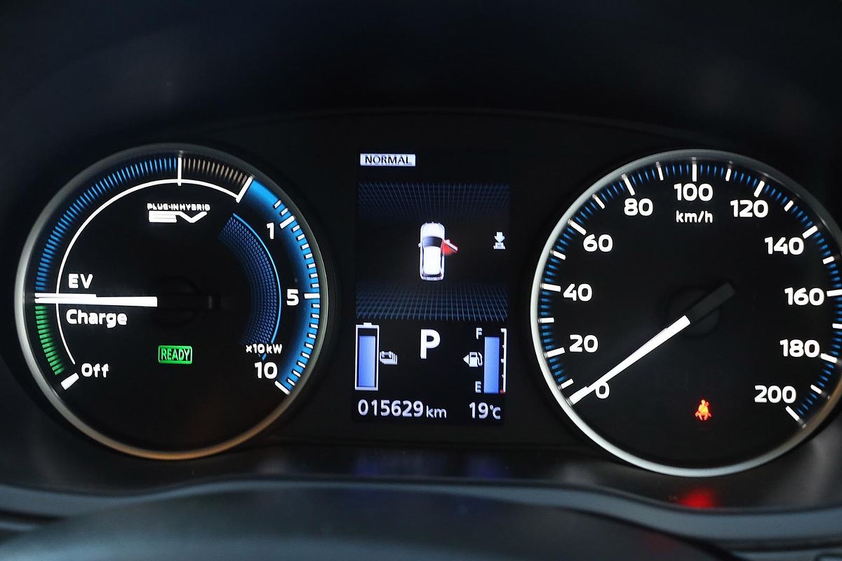 2022 Mitsubishi Eclipse Cross PHEV ES YB