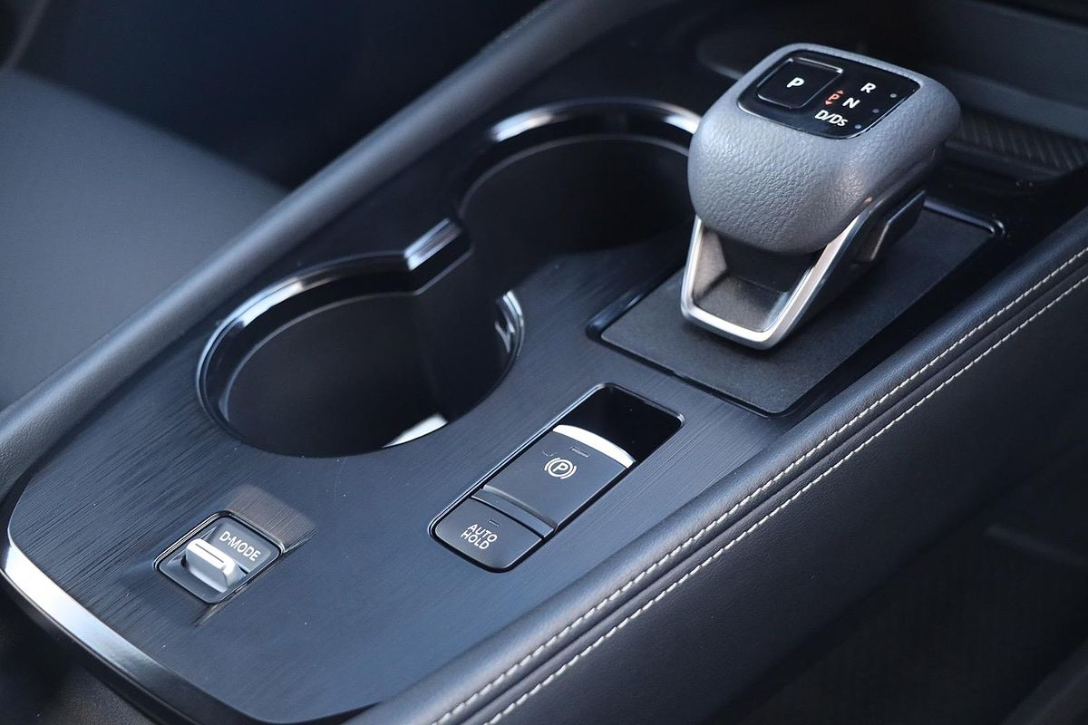 2024 Nissan X-TRAIL ST-L T33